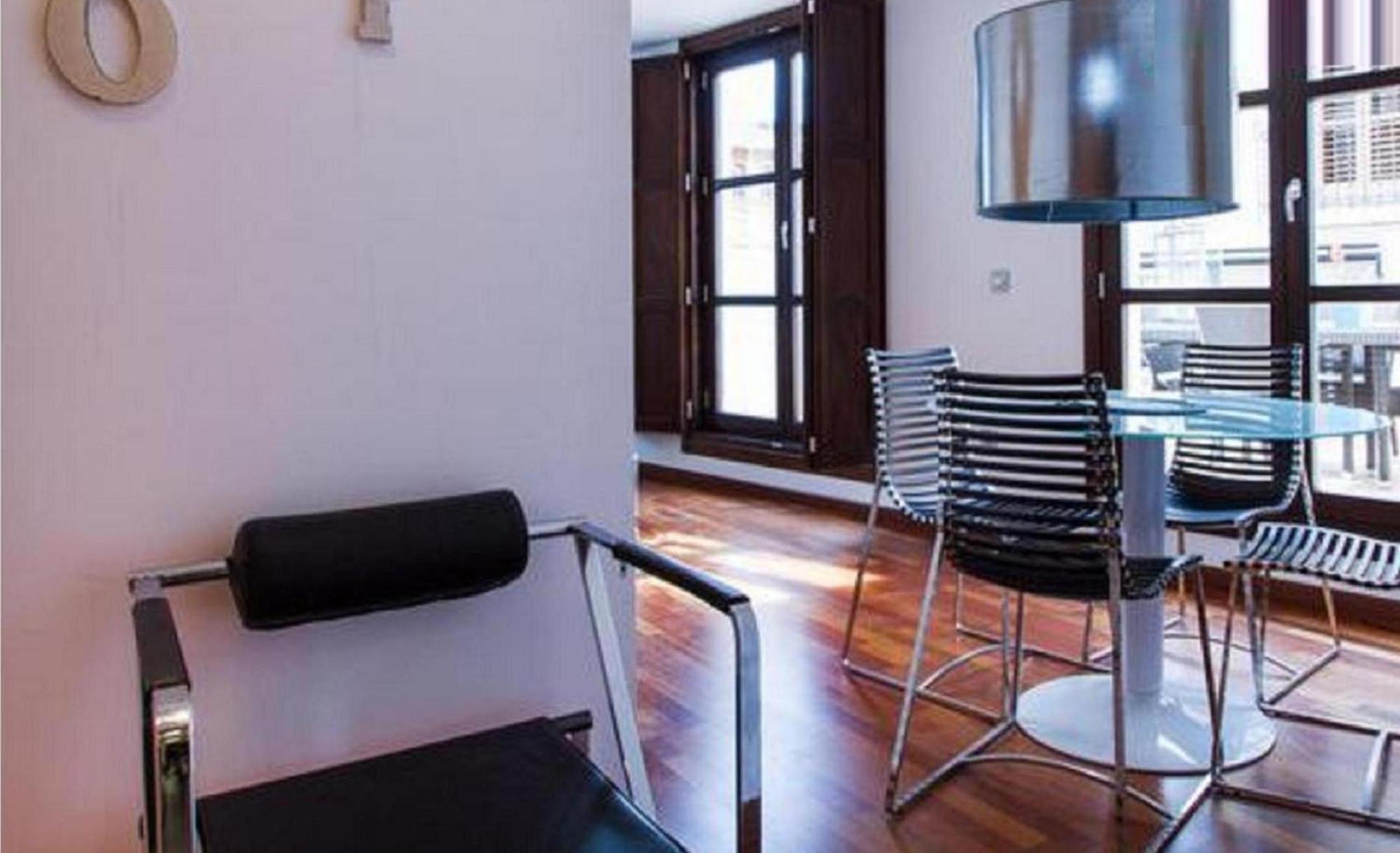 Happy Apartments Valencia Bagian luar foto