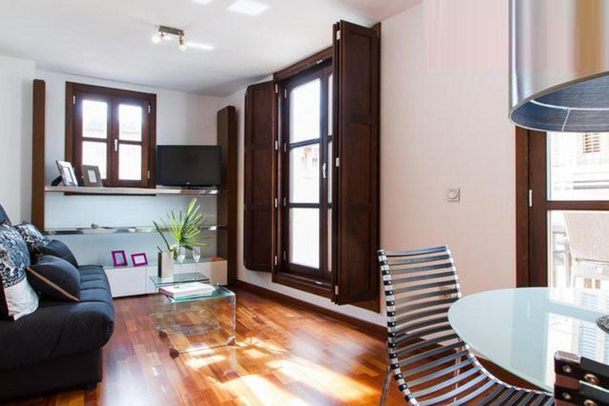 Happy Apartments Valencia Bagian luar foto